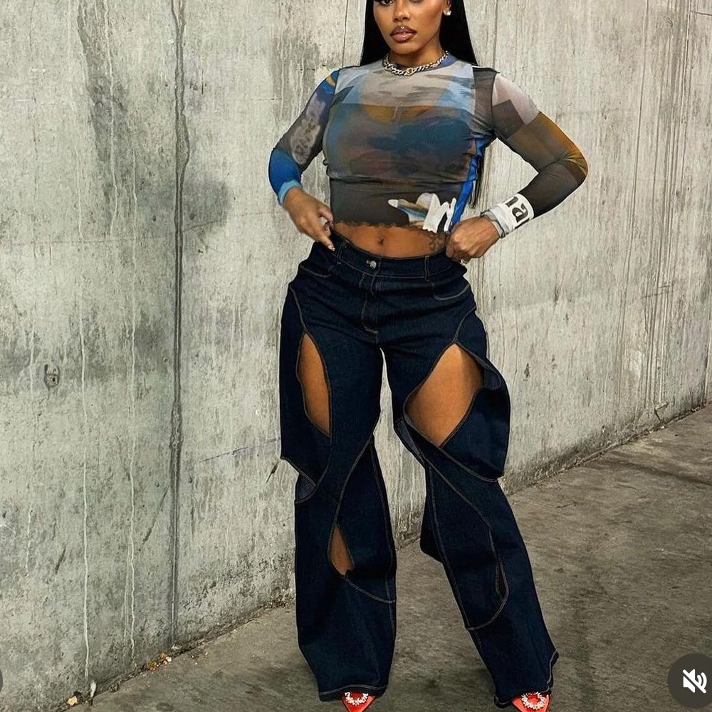 Cut out relaxed denim pants